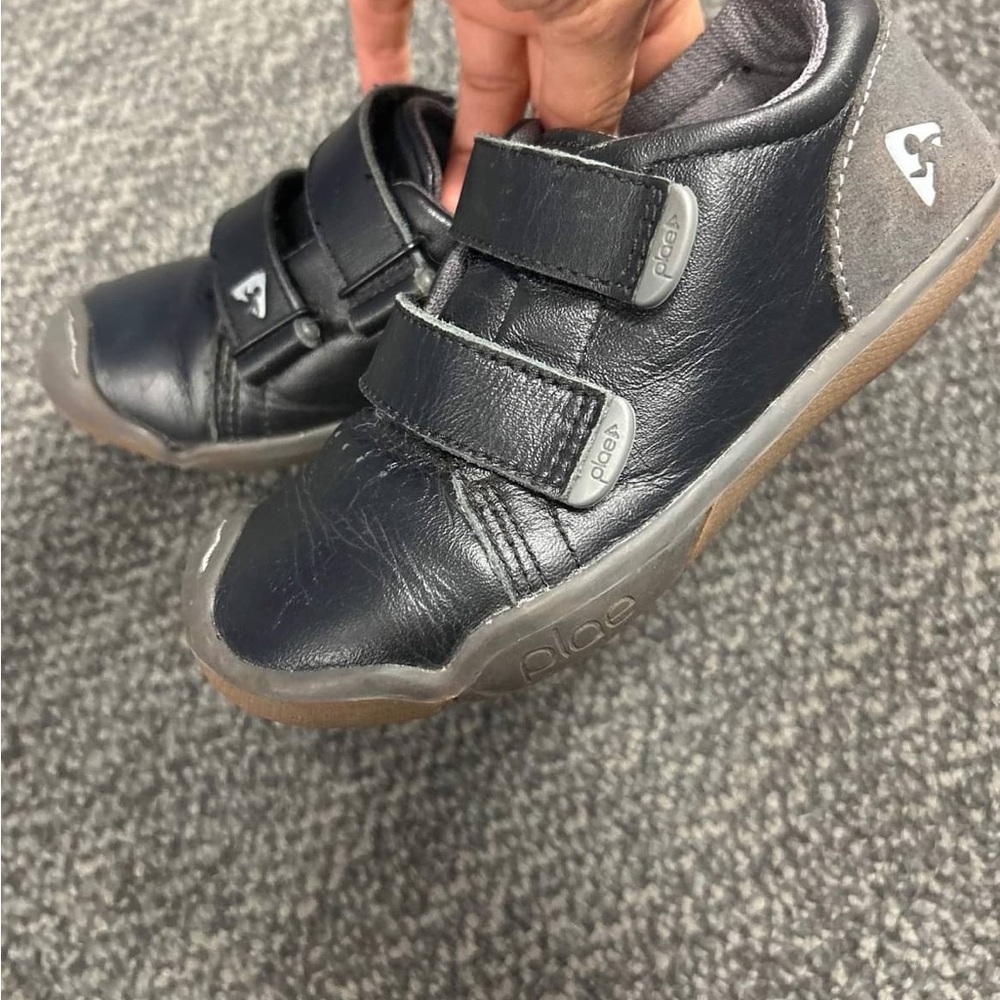 Plae genuine leather shoes